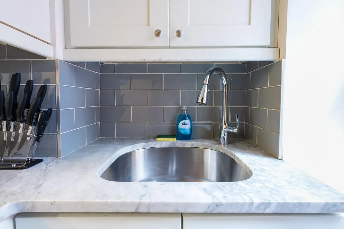 39-2 Renovated 3Br Apartment New York