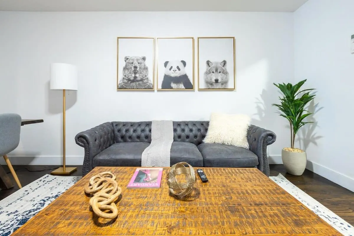 39-2 Renovated 3Br Apartment New York 0*,  United States