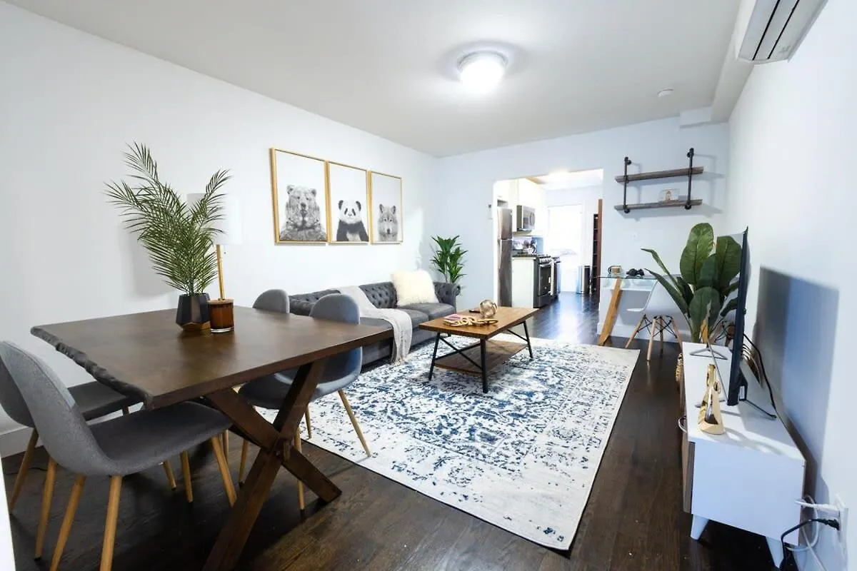 39-2 Renovated 3Br Apartment New York
