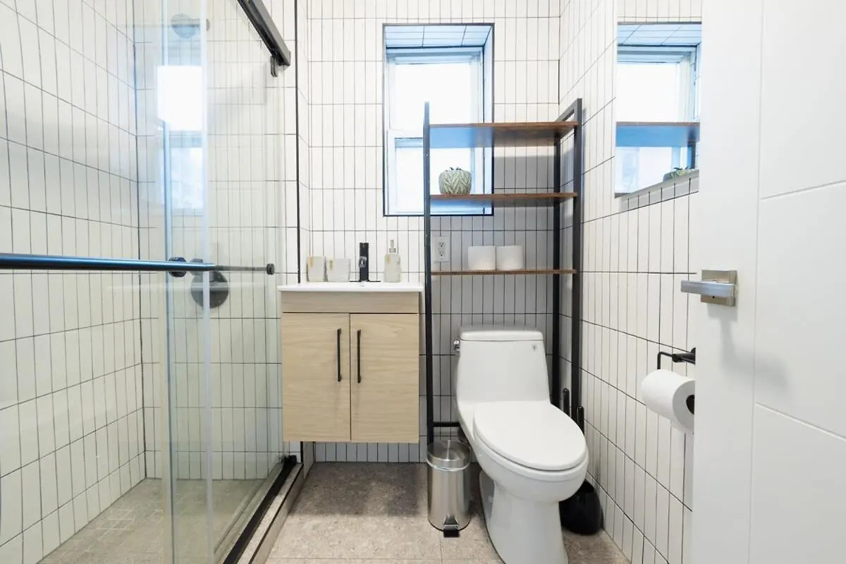 39-2 Renovated 3Br Apartment New York