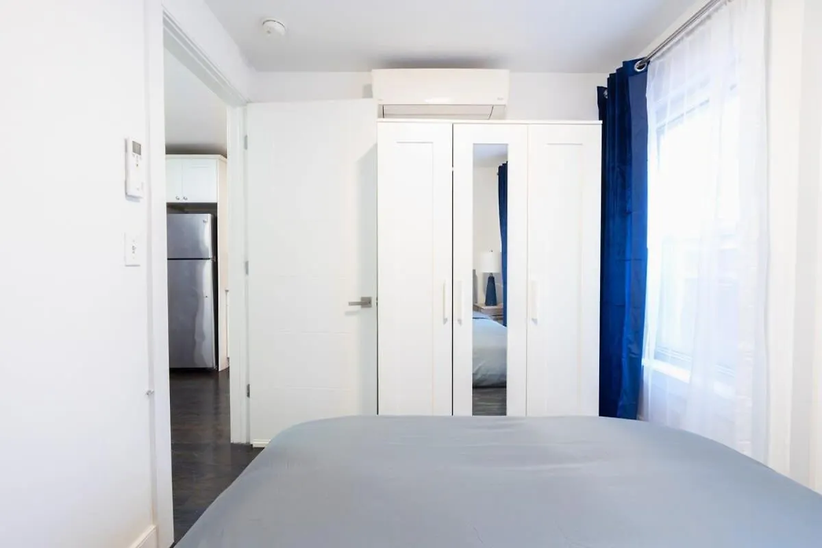 39-2 Renovated 3Br Apartment New York 0*,  United States