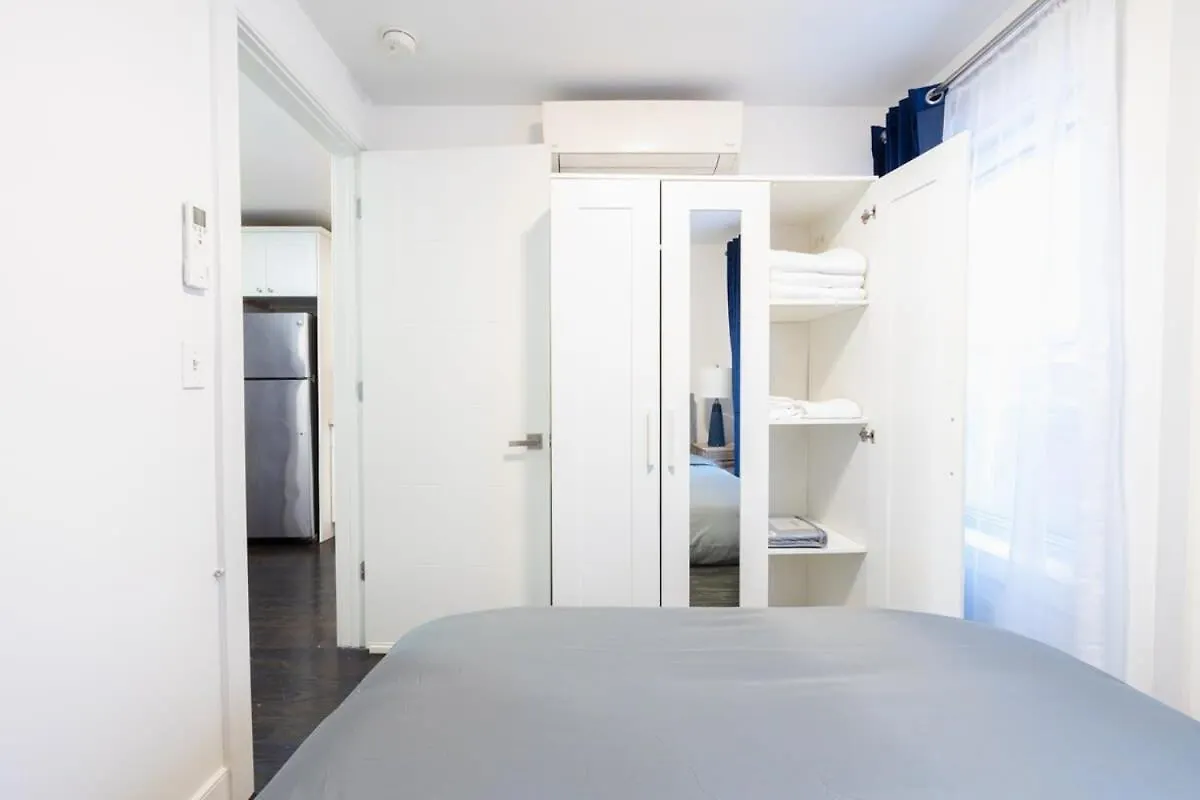 39-2 Renovated 3Br Apartment New York 0*,  United States