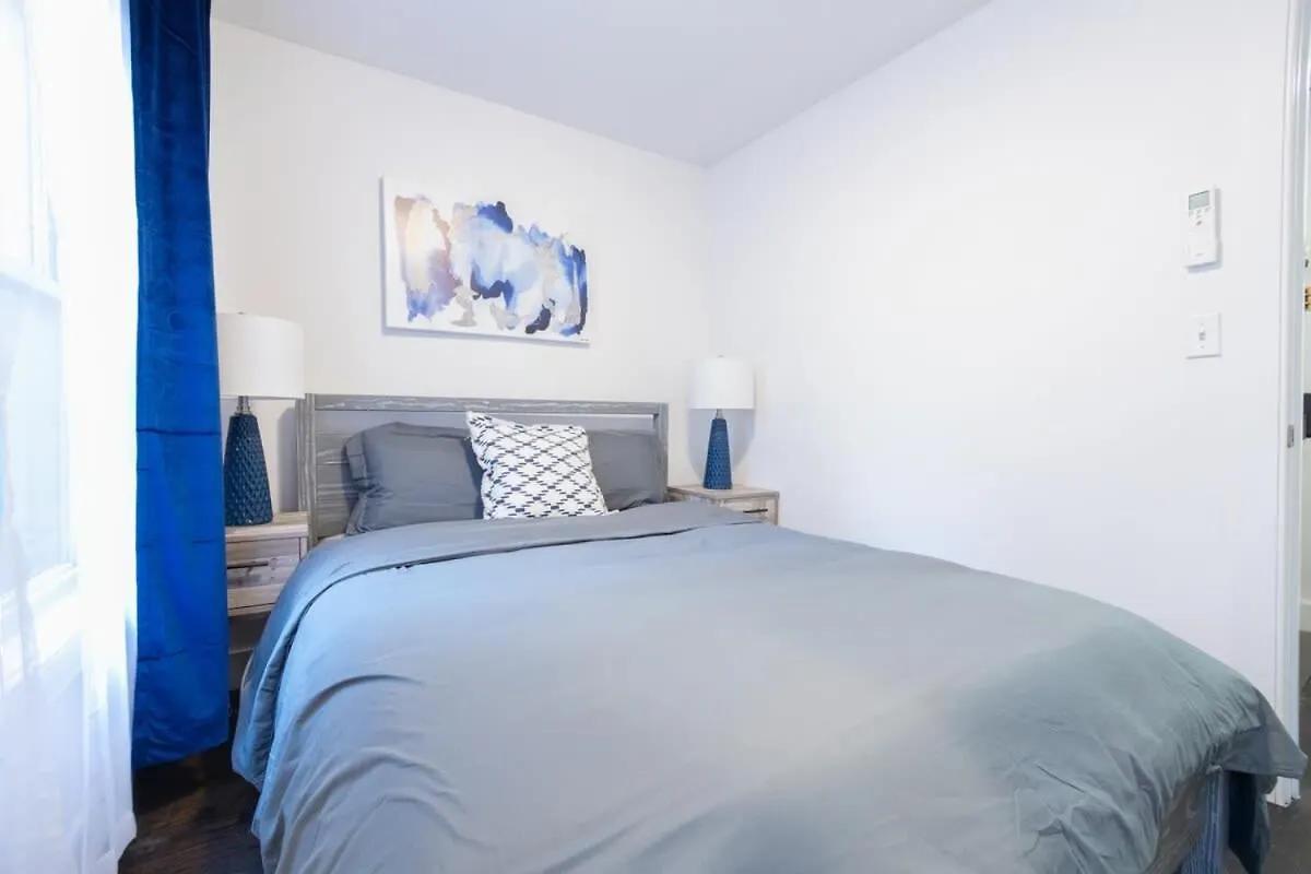 39-2 Renovated 3Br Apartment New York