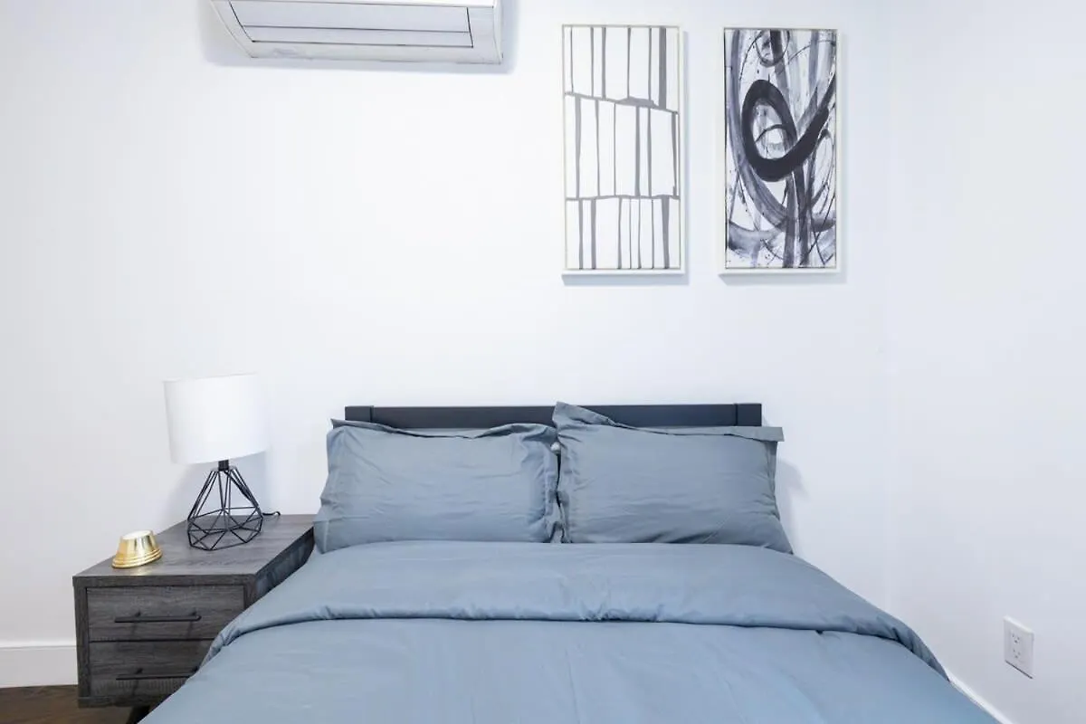 39-2 Renovated 3Br Apartment New York