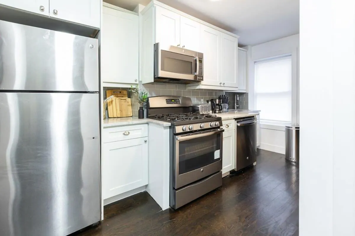39-2 Renovated 3Br Appartement New York